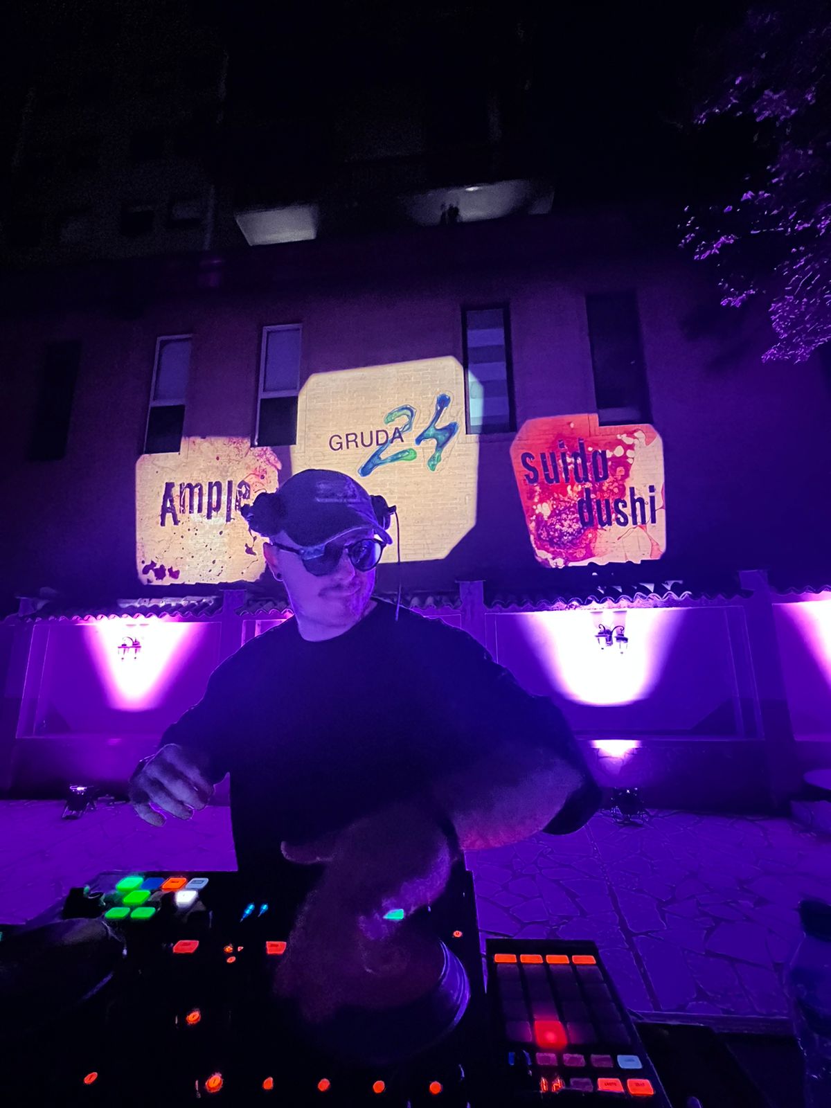 WhatsApp Image 2025-10-27 at 13.52.51 (1)